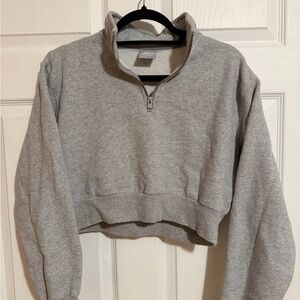 Aritzia TNA Heather Gray Quarter-Zip Cropped Hoodie